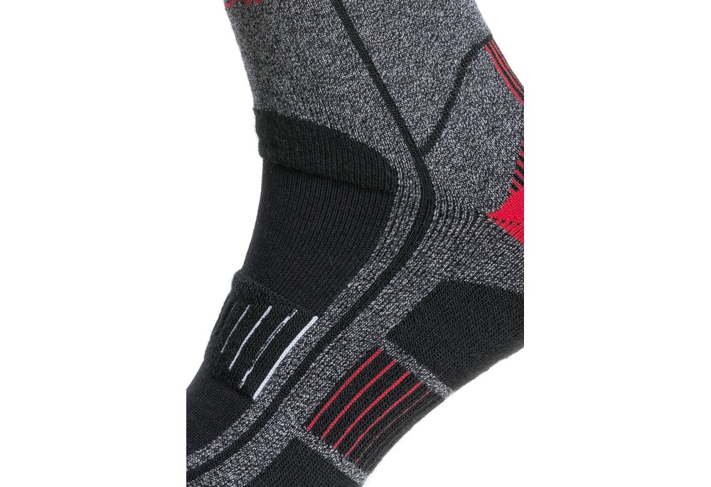 Треккинговые носки Accapi Trekking Ultralight Short 999 black 34-36